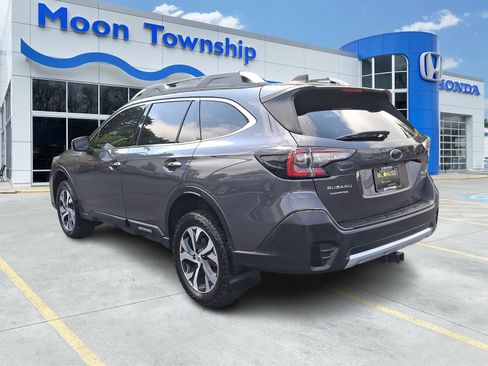 Used 2020 Subaru Outback Touring XT AWD/4WD image 4