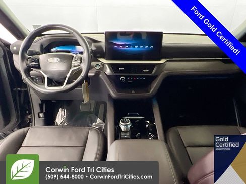 Certified 2025 Ford Explorer Platinum w/ Ultimate Package image 7