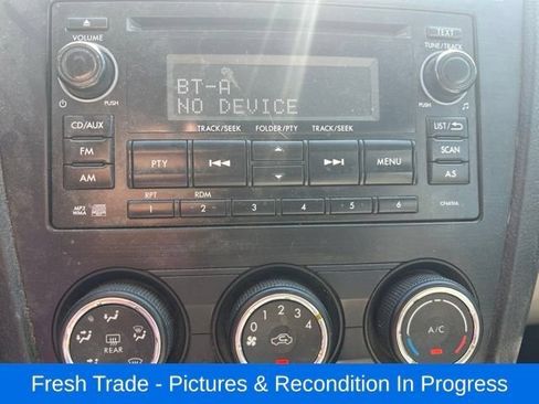 Used 2015 Subaru Forester 2.5i w/ Alloy Wheel Package AWD/4WD image 11