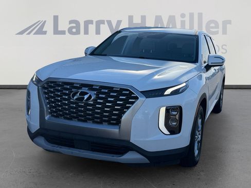 Used 2022 Hyundai Palisade SE image 1