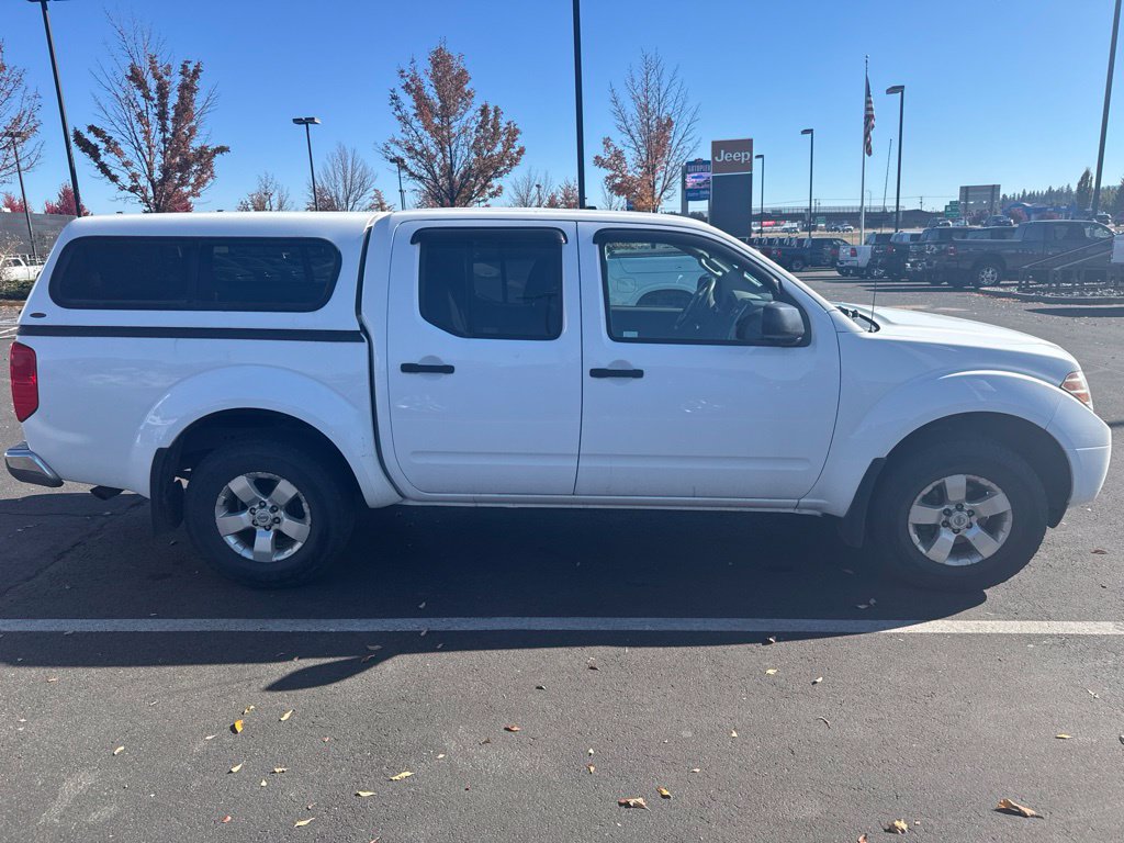 Used 2012 Nissan Frontier SV AWD/4WD image 4