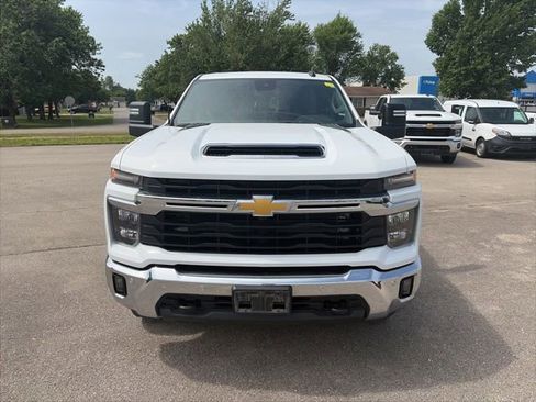 Used 2025 Chevrolet Silverado 2500 LT w/ Safety Package AWD/4WD image 9