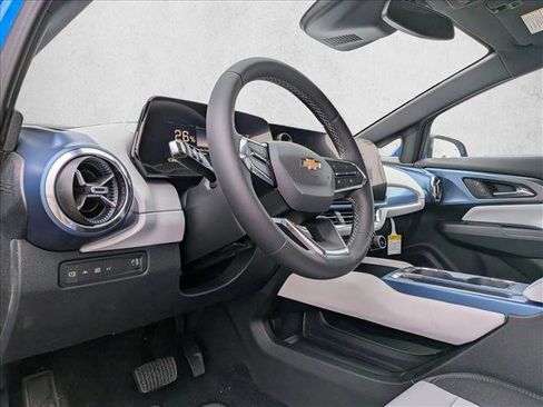 New 2026 Chevrolet Equinox EV LT image 9