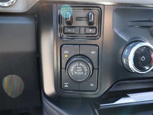 Used 2025 Ford F350 Platinum w/ Tremor Off-Road Package AWD/4WD image 25