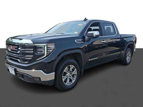 Used 2025 GMC Sierra 1500 SLT AWD/4WD image 3