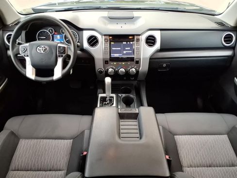 Used 2015 Toyota Tundra SR5 w/ SR5 Upgrade Package AWD/4WD image 11