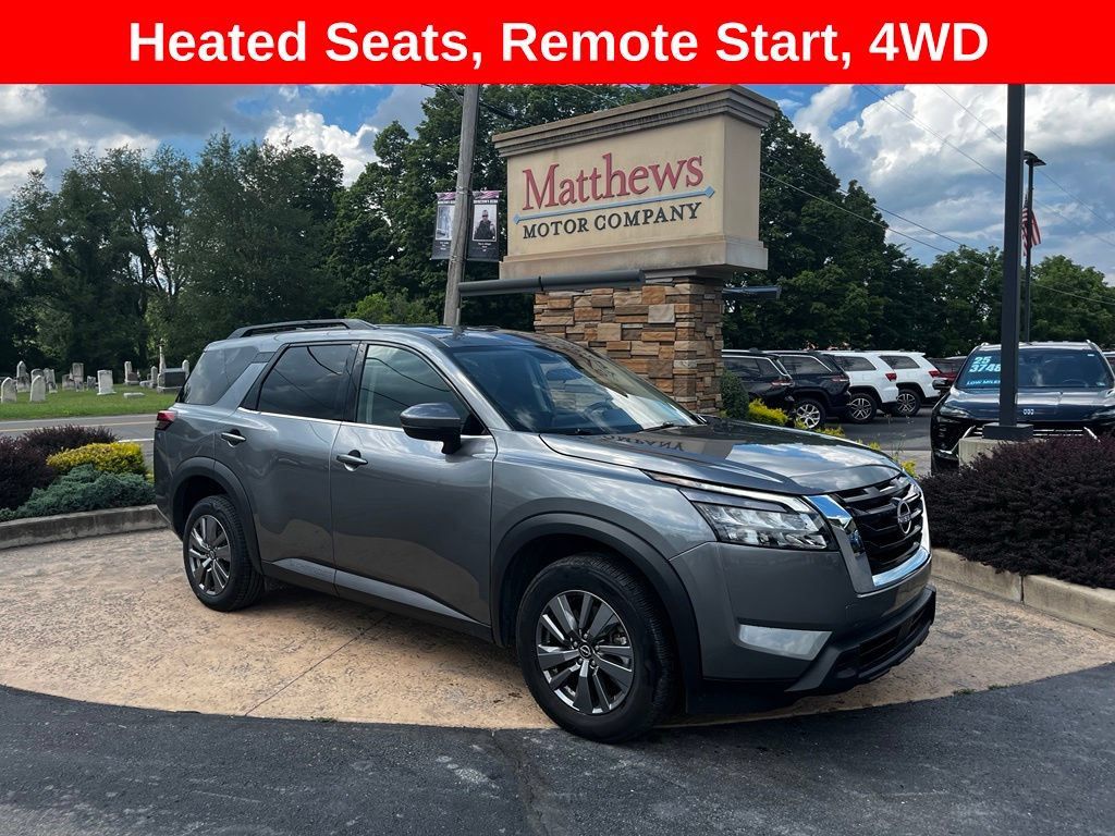 Used 2025 Nissan Pathfinder SV AWD/4WD image 1