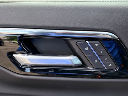 New 2026 Chevrolet Tahoe High Country AWD/4WD image 30