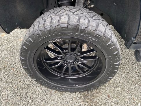 Used 2021 Chevrolet Tahoe Z71 w/ Z71 Signature Package image 28