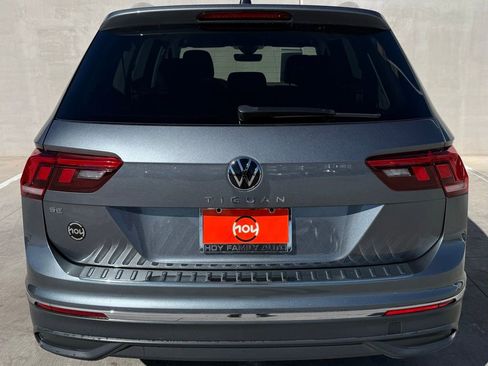 Certified 2023 Volkswagen Tiguan SE image 4