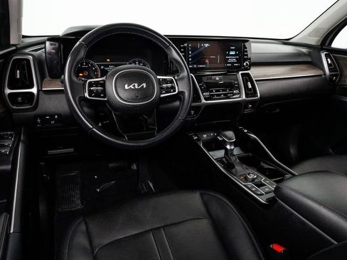 Certified 2023 Kia Sorento X-Line EX image 6