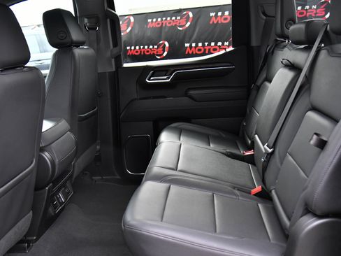 Used 2024 GMC Sierra 1500 SLT image 37