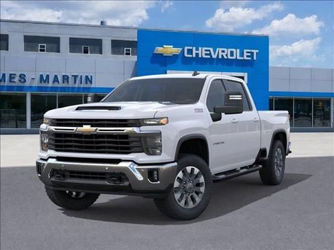 New 2026 Chevrolet Silverado 2500 LT w/ Safety Package AWD/4WD image 6