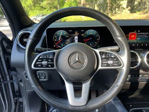 Used 2020 Mercedes-Benz GLB 250 4MATIC image 10
