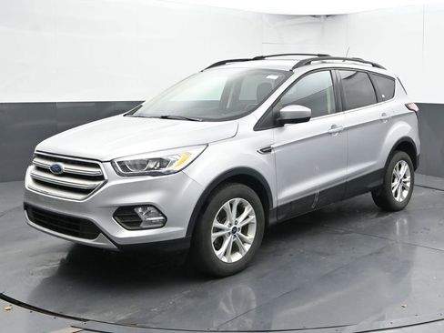 Used 2018 Ford Escape SEL image 6
