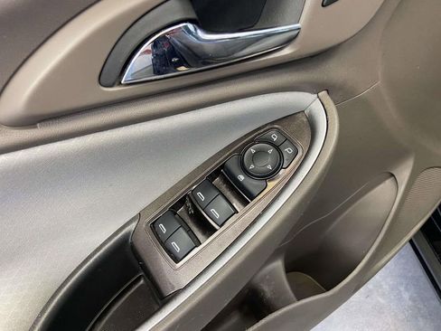 Used 2023 Chevrolet Malibu LS FWD image 16