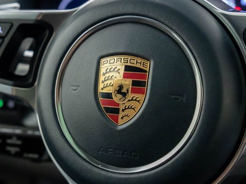 Used 2019 Porsche Cayenne image 27