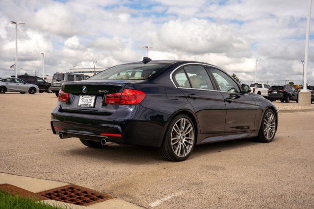 Used 2017 BMW 340i Sedan w/ Premium Package Essential RWD image 7