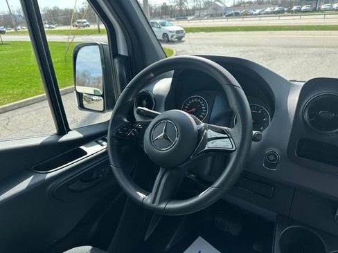 Used 2026 Mercedes-Benz Sprinter 2500 image 23