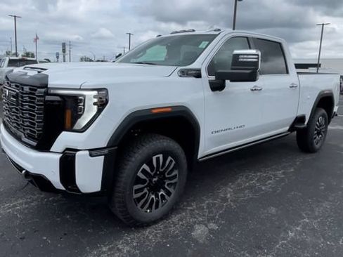 New 2026 GMC Sierra 2500 Denali Ultimate w/ Max Trailering Package AWD/4WD image 6