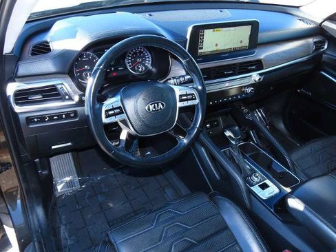 Used 2020 Kia Telluride SX image 2