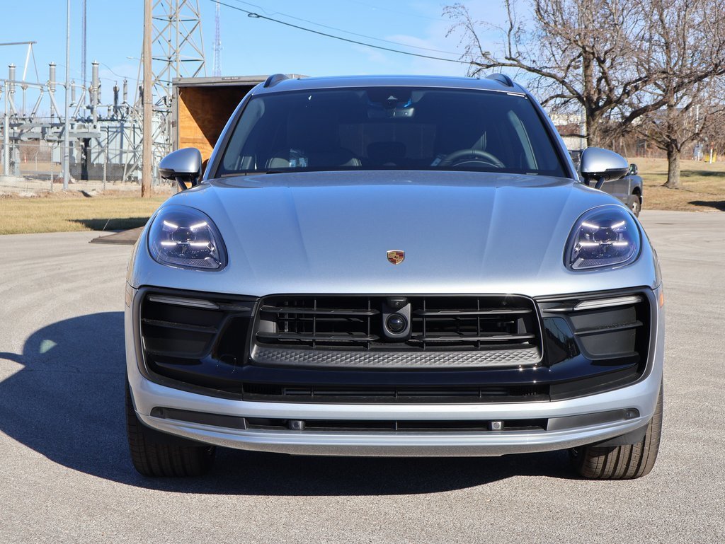 Certified 2026 Porsche Macan Turbo AWD/4WD image 12