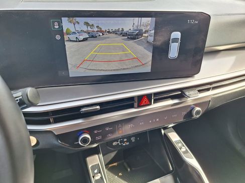 Used 2025 Kia Sorento S image 17