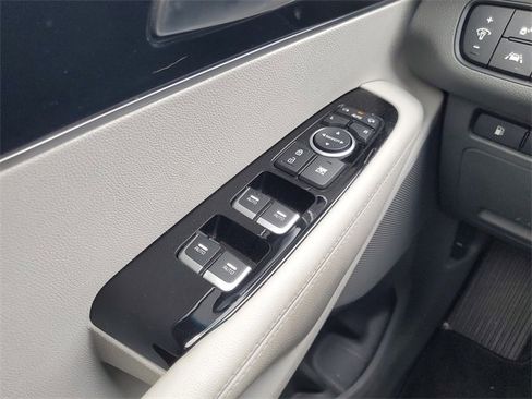 Used 2020 Kia Sorento SX image 29