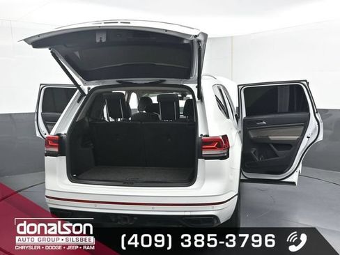 Used 2022 Volkswagen Atlas SEL R-Line AWD/4WD image 24