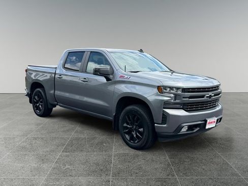 Used 2021 Chevrolet Silverado 1500 RST w/ Z71 Off-Road Package AWD/4WD image 7