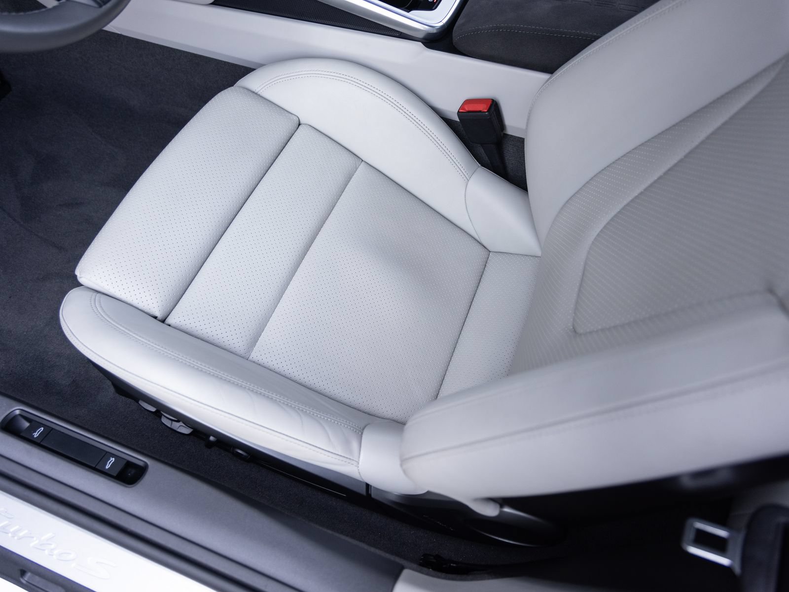 Certified 2023 Porsche 911 Turbo S AWD/4WD image 22