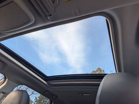 Used 2020 Subaru Forester Limited image 15