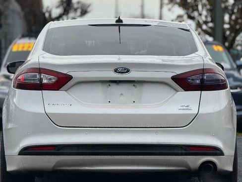 Used 2016 Ford Fusion SE image 17