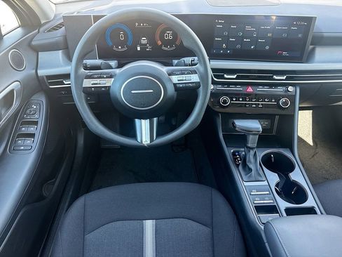 Certified 2025 Hyundai Sonata SE image 20