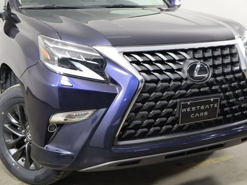Used 2021 Lexus GX 460 Premium w/ Premium Package AWD/4WD image 38