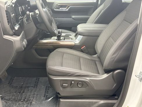 Used 2023 Chevrolet Silverado 1500 RST w/ Convenience Package II AWD/4WD image 11