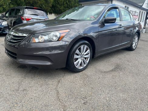 Used 2011 Honda Accord EX-L image 2