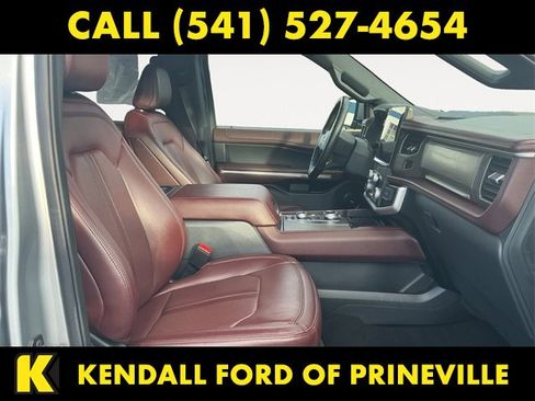 Used 2024 Ford Expedition Limited image 15