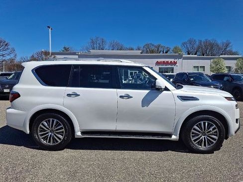 Certified 2024 Nissan Armada SL w/ Captain's Chairs Package AWD/4WD image 8
