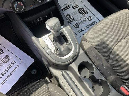 Used 2020 Kia Forte LXS FWD image 38