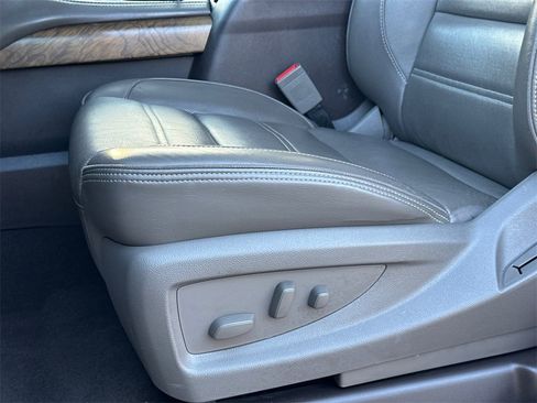 Used 2019 GMC Yukon XL Denali w/ Denali Ultimate Package image 19