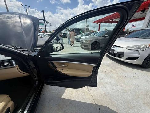 Used 2017 BMW 330i Sedan w/ Premium Package RWD image 10