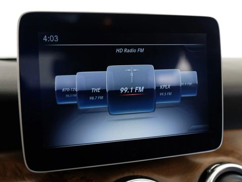 Used 2018 Mercedes-Benz GLA 250 4MATIC w/ Premium Package image 25