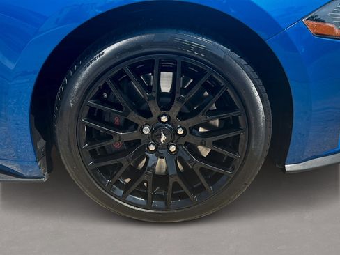 Used 2021 Ford Mustang GT w/ GT Performance Package RWD image 3