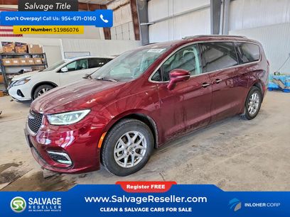 Used 2021 Chrysler Pacifica Touring-L w/ Uconnect Theater Family Group