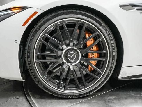 New 2025 Mercedes-Benz SL 63 AMG S e Performance 4MATIC image 11