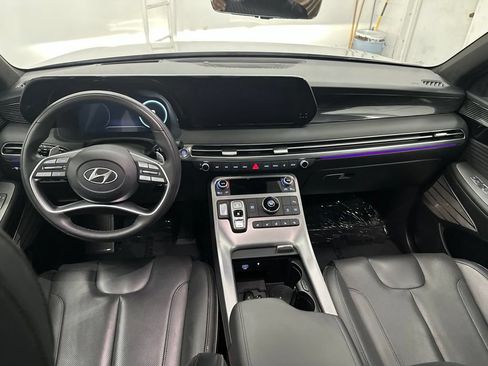 Used 2025 Hyundai Palisade Calligraphy FWD image 24