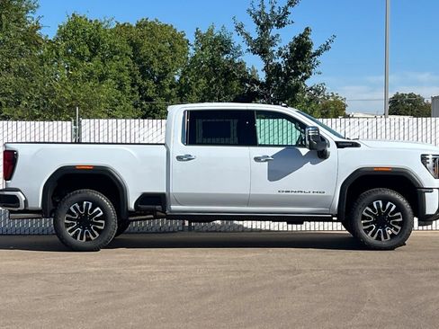 New 2026 GMC Sierra 3500 Denali Ultimate AWD/4WD image 3