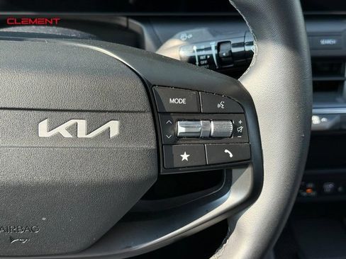 Used 2025 Kia K4 EX FWD image 24