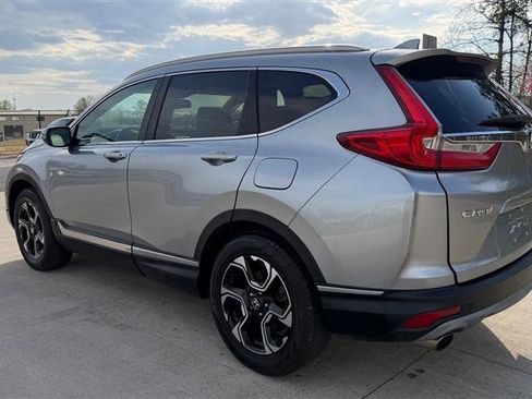 Used 2017 Honda CR-V Touring image 3